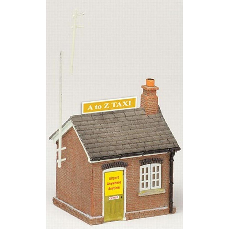 GRAHAM FARISH Scenecraft N Taxi Office