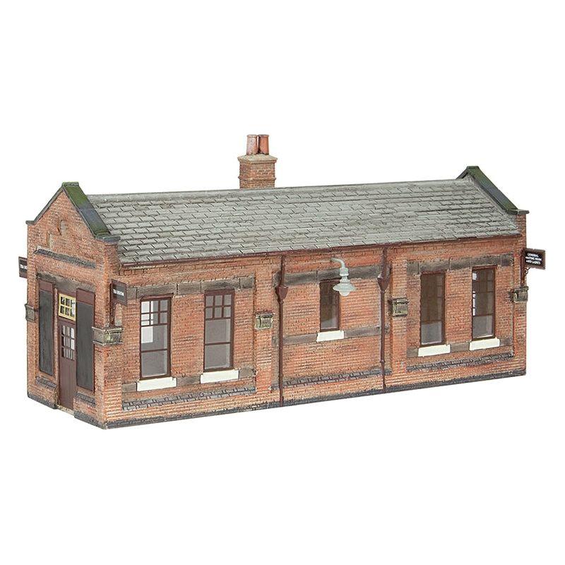 BACHMANN SCENECRAFT OO Great Central Waiting Room Brown & Cream