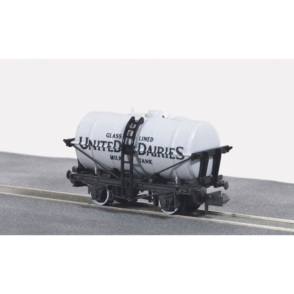 PECO N Milk Tank Wagon United Dairies (NRP167)