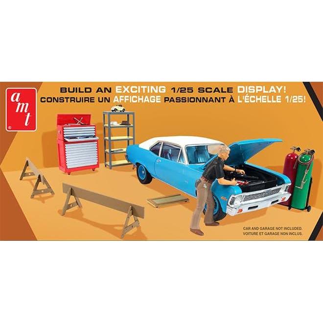 AMT 1/25 Garage Accessory Set No1 2T