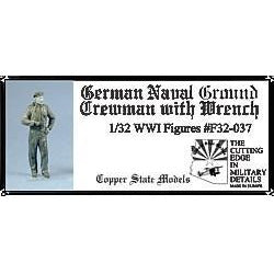 COPPER STATE MODELS 1/32 German Naval mechanic with wrench