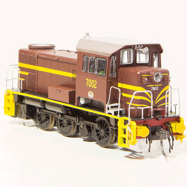 IDR HO 70 Class Diesel Hydraulic 7002 NSWGR Yellow Buffers Indian Red - DCC Fitted