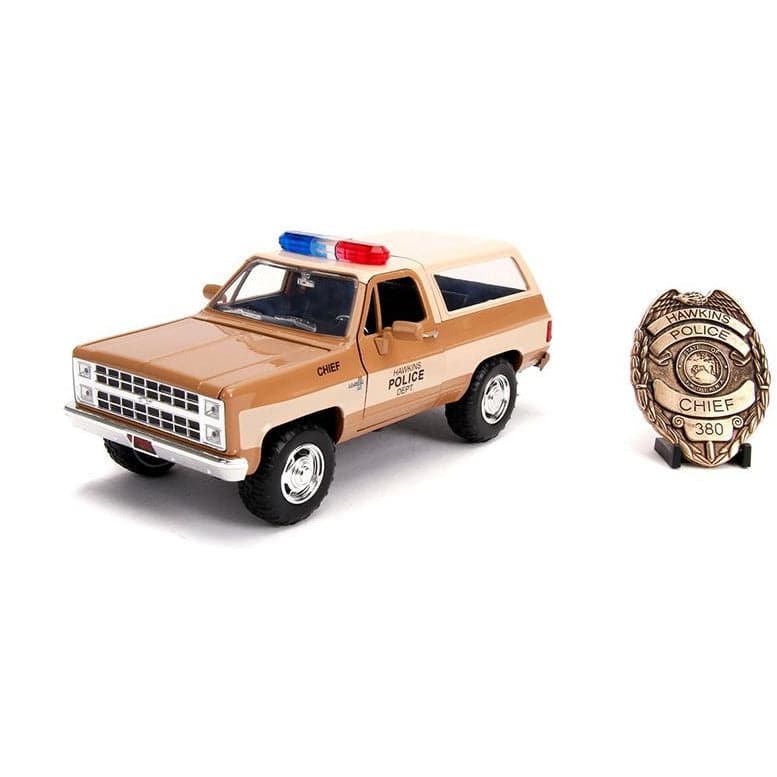 JADA 1/24 Stranger Things Badge W/1980 Chevy Blazer