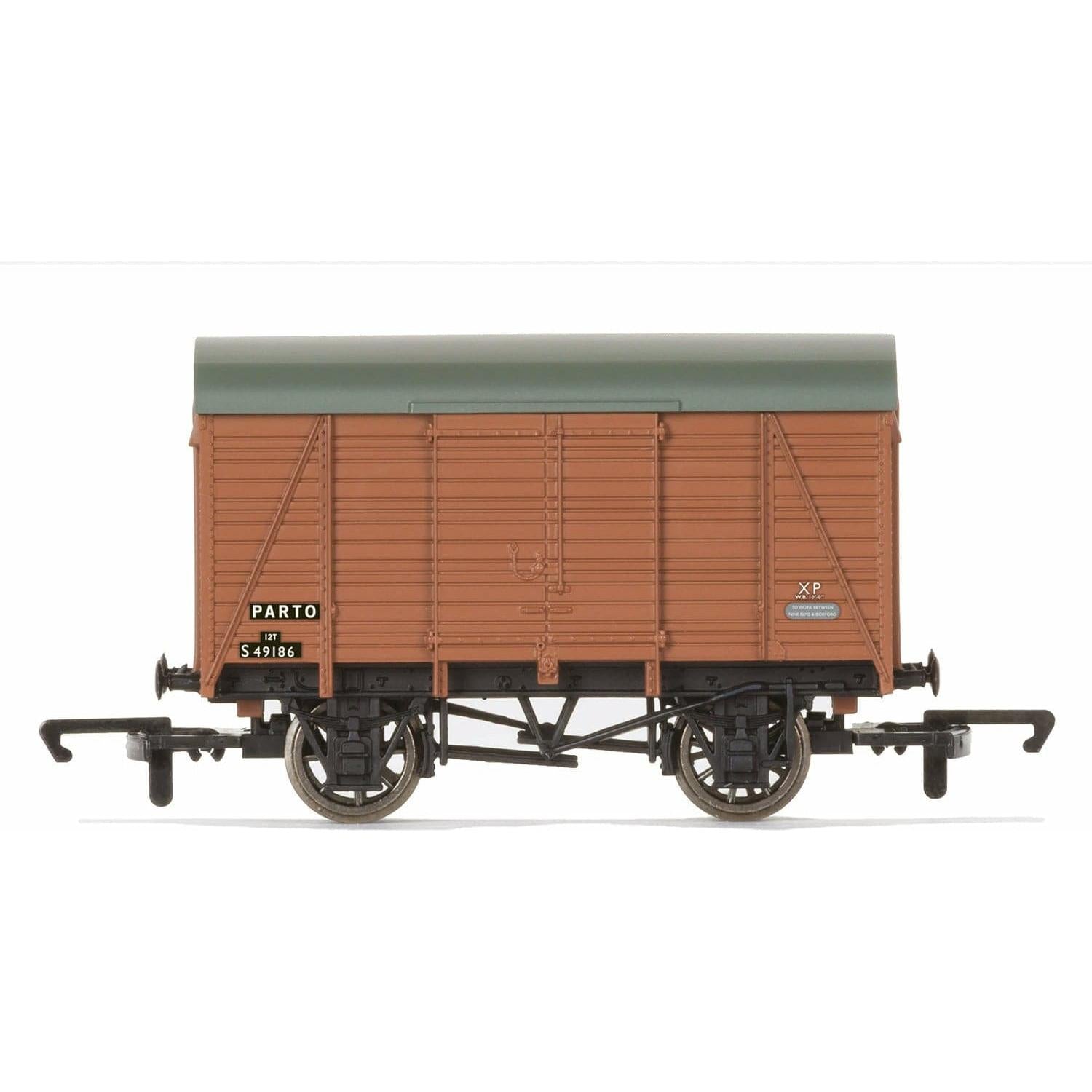 HORNBY OO BR Twin Vent Van S49186 - Era 6