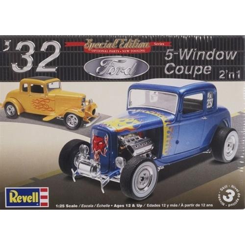 REVELL 1/25 '32 Ford 5 Window Coupe 2 'n1