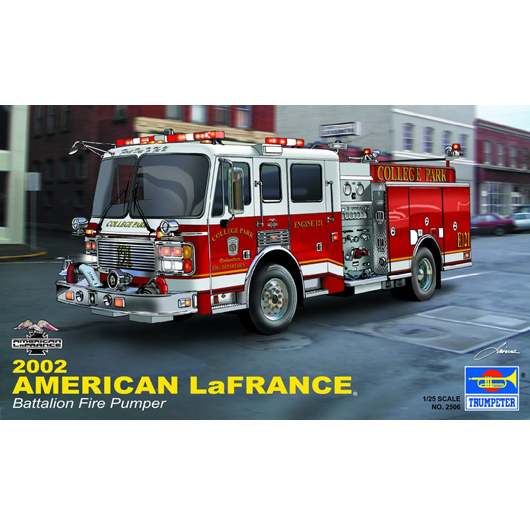 TRUMPETER 1/25 LaFrance Eagle Fire Engine Pumper 2002