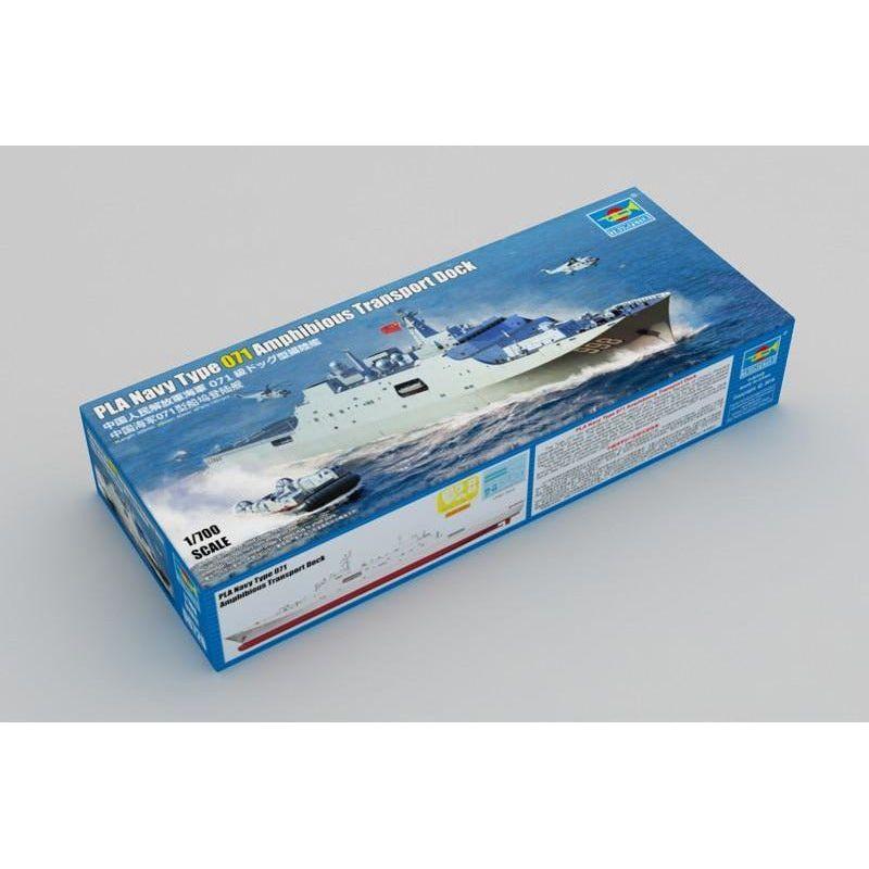 TRUMPETER 1/700 PLA Navy Type 071 Amphibious Transport Dock