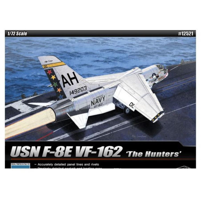 ACADEMY 1/72 USN F-8E VF-162 "The Hunters"