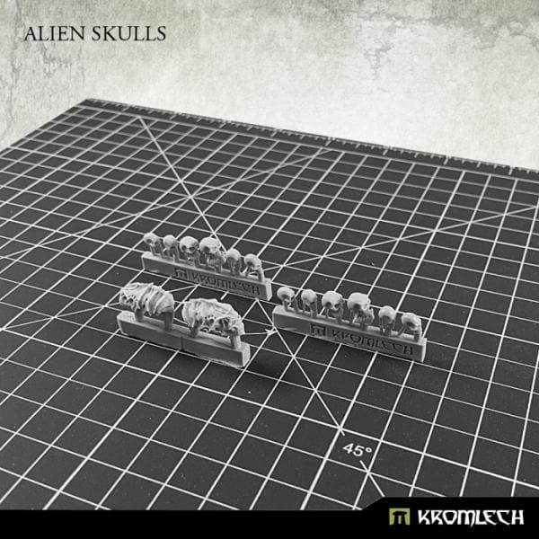 KROMLECH Alien Skulls (14)