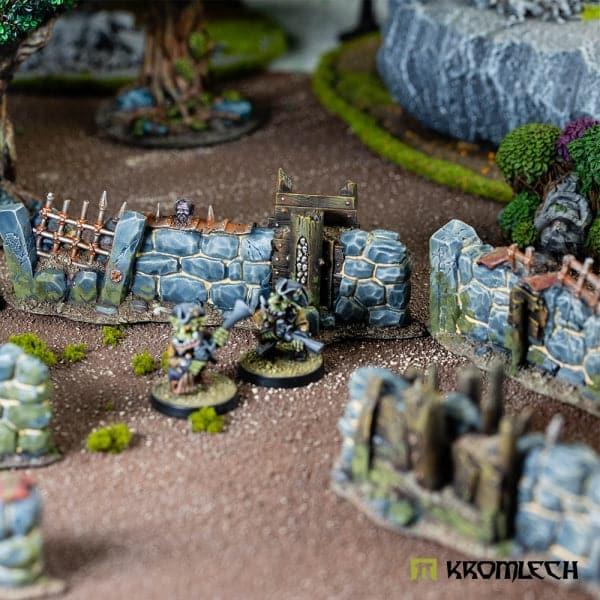 KROMLECH Dark Forest Stone Fence (5)