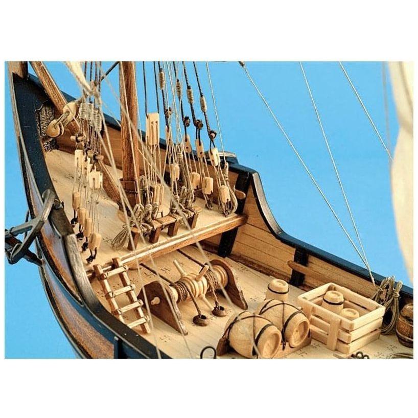 ARTESANIA LATINA 1/65 La Pinta Caravel Wooden Ship Model