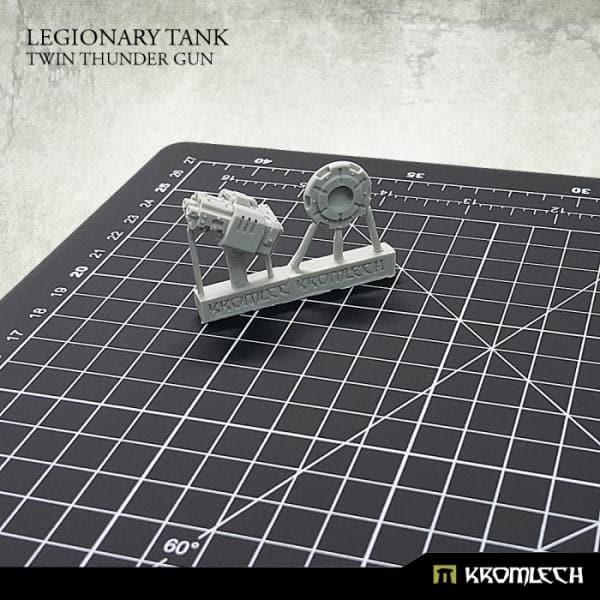 KROMLECH Legionary Tank: Twin Thunder Gun (1)