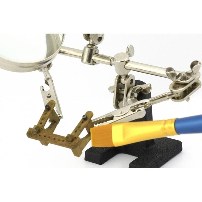 ARTESANIA LATINA Alligator Clips x2 With Magnifier & Stand