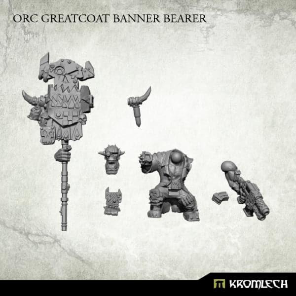 KROMLECH Orc Greatcoat Banner Bearer (1)