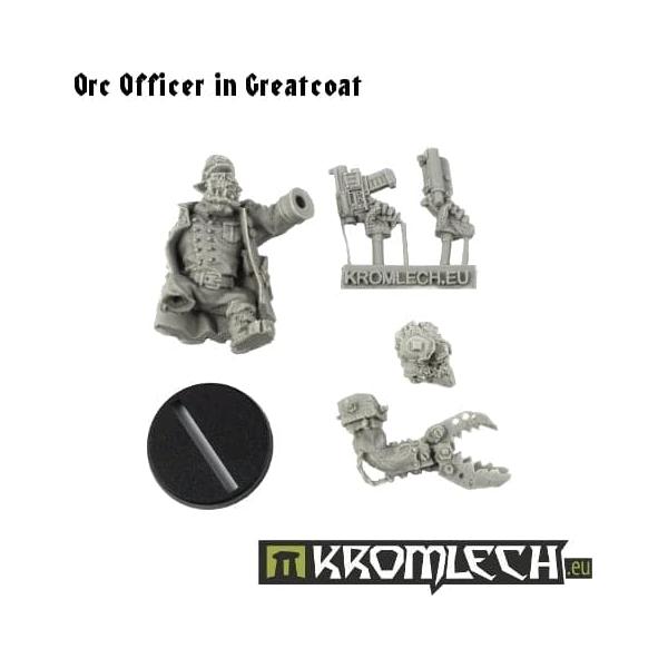 KROMLECH Orc Officer in Greatcoat (1)