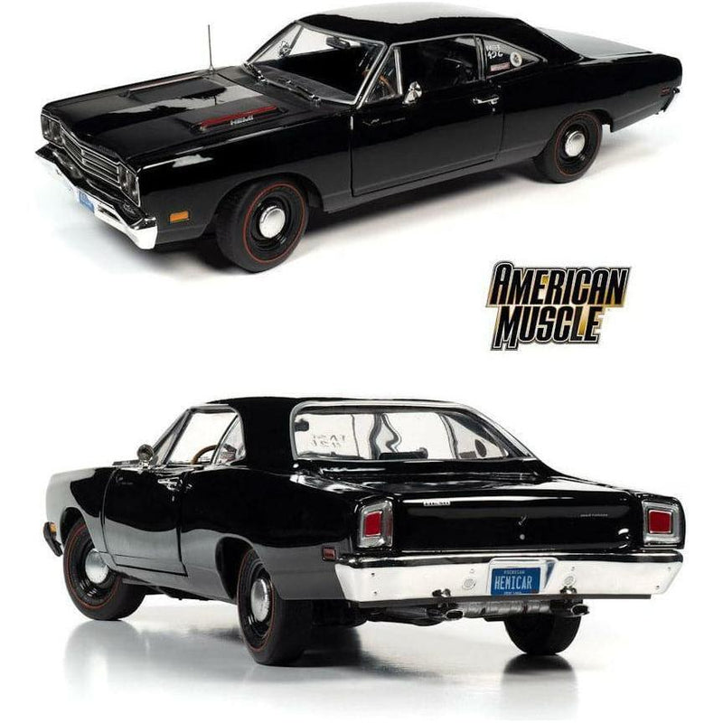 Diverse diecast collection display