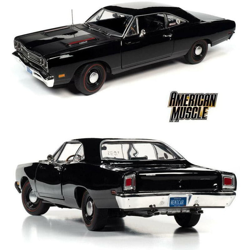 Diverse diecast collection display