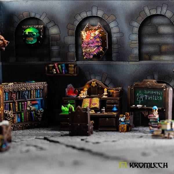 KROMLECH Wizard's Workshop Workdesk with Chair