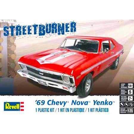 REVELL 1/25 '69 Chevy Nova Yenko